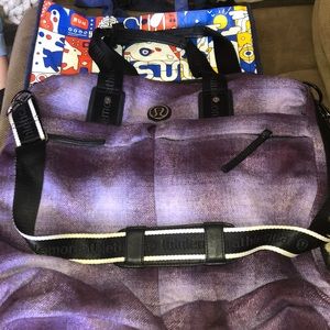 Lululemon wool purple yoga/overnight bag